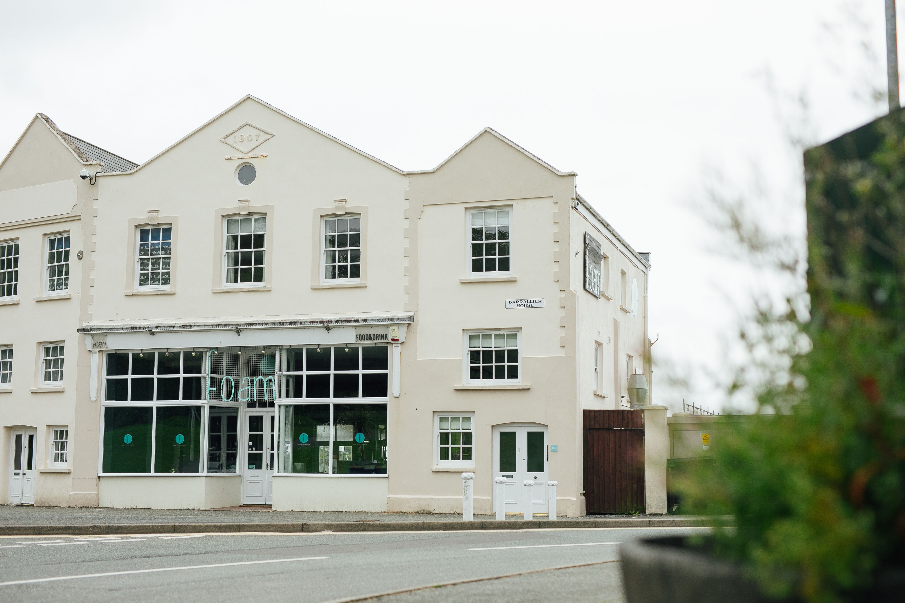 the shores self catering apartment | 1 bedroom, desk, laptop workspace, free wifi