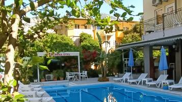 Piscina externa
