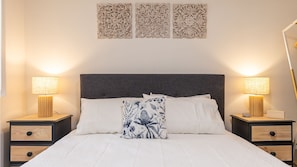 2 bedrooms, iron/ironing board, free WiFi