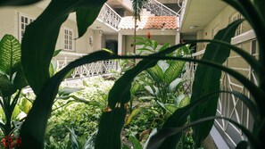 Apartment | Exterior - Yhavarees Comfy Oasis 2-bed Aprt- Central & Secure (Kingston)