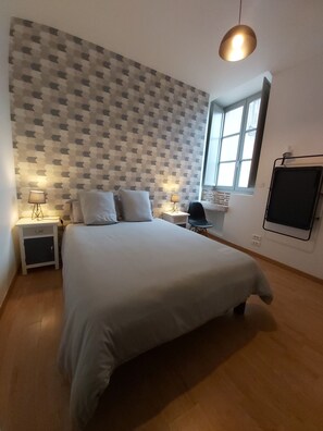 4 chambres, bureau, fer et planche à repasser, Wi-Fi gratuit