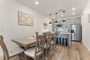 Condo, 3 Bedrooms | Dining