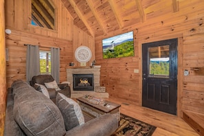 Smart TV, fireplace, video games - Gone To Therapy, Game Room, FREE Attraction tickets for each paid day, Hot Tub!! (Sevierville)