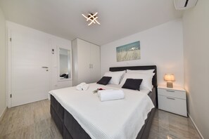 2 bedrooms, iron/ironing board, free WiFi, bed sheets - Villa Mediteran ZadarVillas (Privlaka)