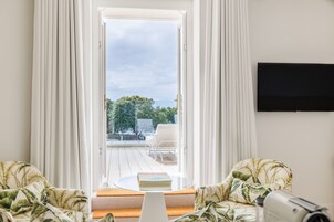 40-inch LED TV with digital channels, TV, toys