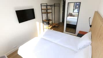 1 bedroom, in-room safe, free WiFi, bed sheets