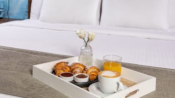 Chambre Deluxe | Literie de qualité supérieure, surmatelas, minibar