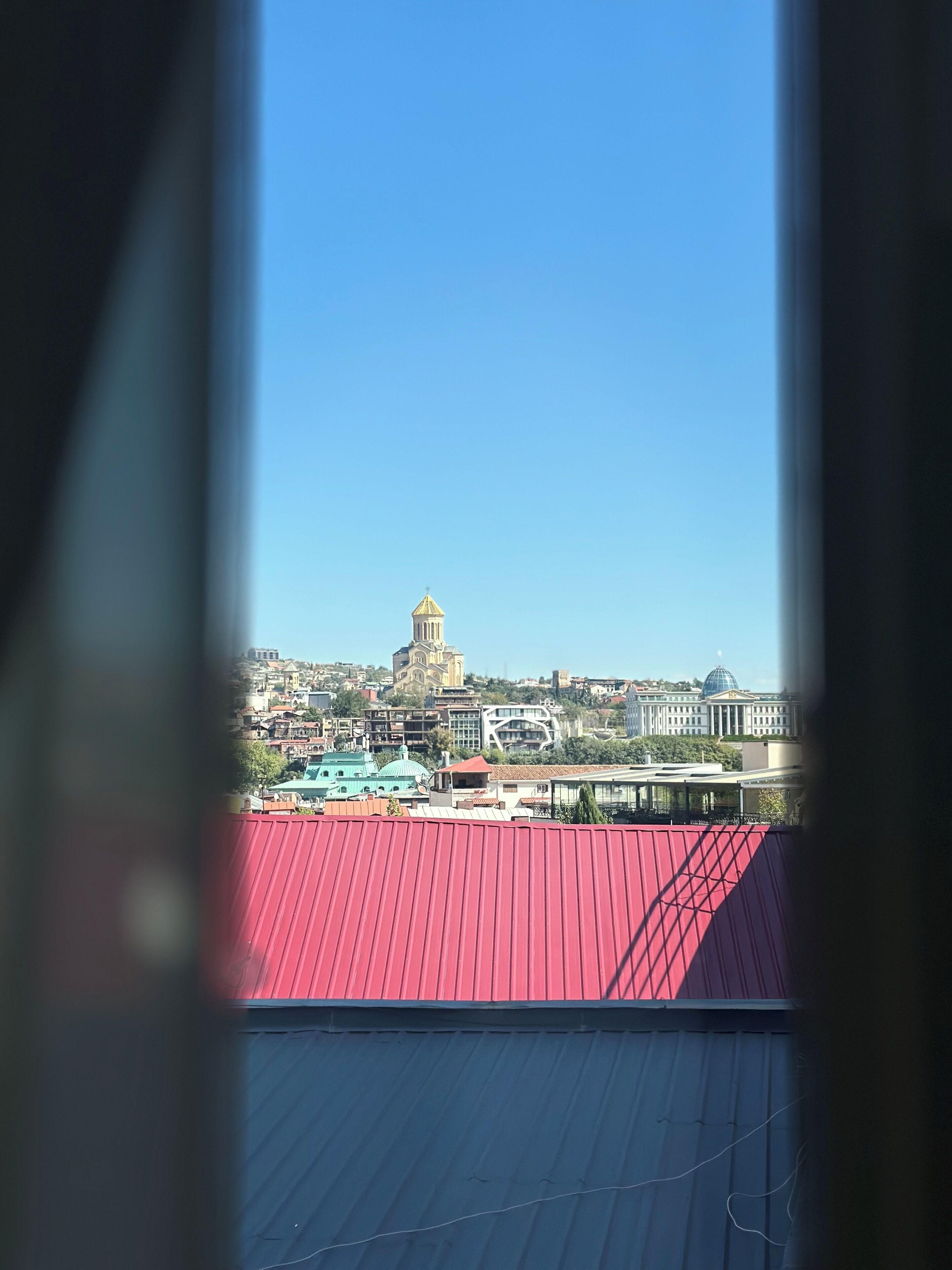 premium bedding, pillow-top beds, minibar, in-room safe