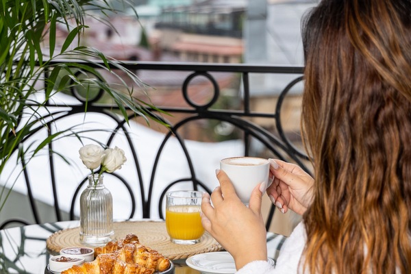 Daily cooked-to-order breakfast for a fee
