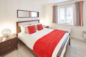 2 slaapkamers, luxe beddengoed, een strijkplank/strijkijzer, gratis wifi