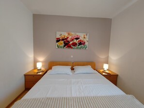 1 Schlafzimmer, WLAN, Bettwäsche
