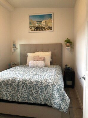 2 soverom, strykejern/-brett, wi-fi (inkludert) og sengetøy