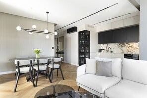 Blackout drapes, iron/ironing board, free WiFi, bed sheets - Elite Apartments Granaria Luxury (Gdansk)