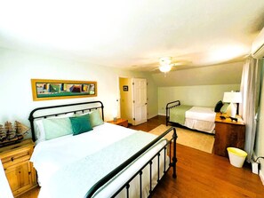 3 bedrooms, iron/ironing board, free WiFi, bed sheets