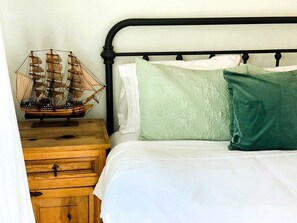 3 dormitorios, tabla de planchar con plancha, wifi gratis y ropa de cama