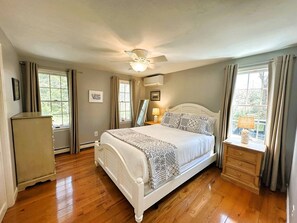 3 chambres, fer et planche à repasser, Wi-Fi gratuit, draps fournis