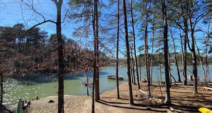 Uncork, Unwind, Relax @ this family & pet friendly Lake home #2