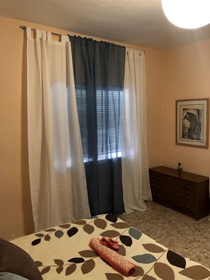 3 bedrooms, bed sheets - Casa Rural Villa Romero (Villacañas)