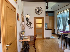 Dining - 4-person accommodation with spa (on request) (Comines)