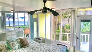 Room - Just Beachy -Ocean View at Symphony Beach Club (Ormond Beach)