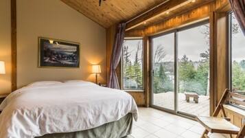 Chalet | Schreibtisch, Verdunkelungsvorhänge, Bügeleisen/Bügelbrett