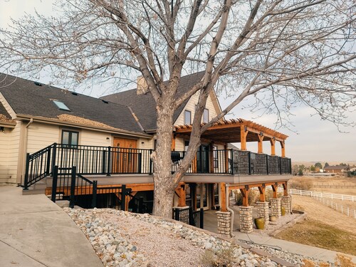 Rare country setting near Highlands Ranch, Littleton & Chatfield State Park 