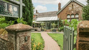 Cottage | Front of property