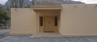 Khunjerab Hotel Sost