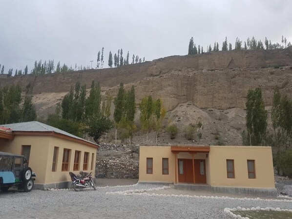 Exterior - Khunjerab Hotel Sost (Sost)