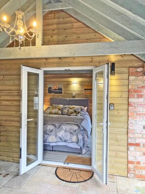 7 Schlafzimmer, Bügeleisen/Bügelbrett, Reisekinderbett, kostenloses WLAN