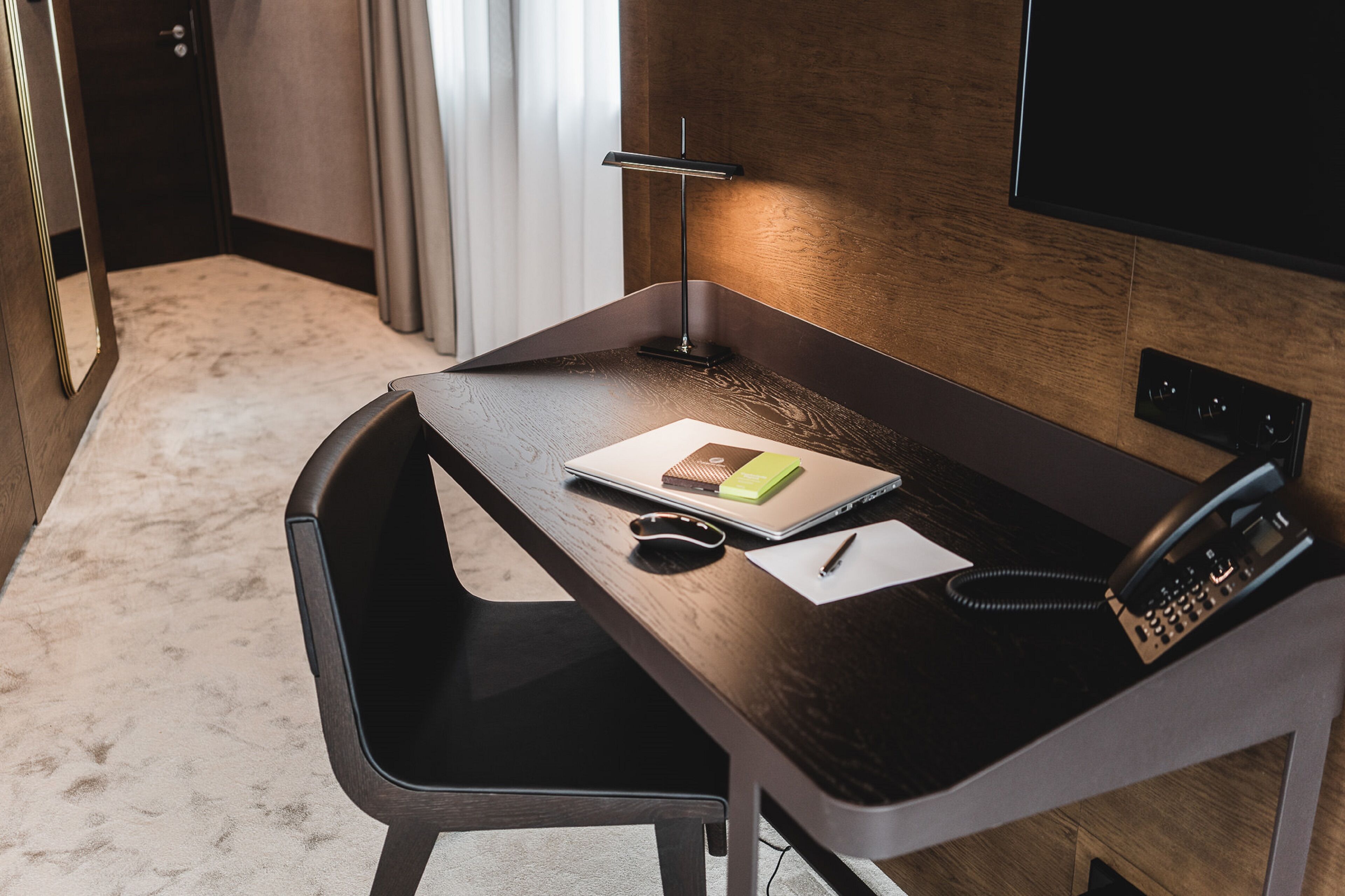 grand apartment | living area | flat-screen tv