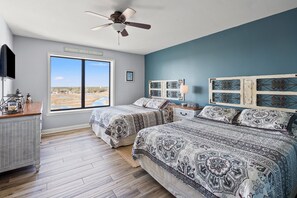 2 bedrooms, WiFi - Condo w/ocean & salt marsh view balcony, steps to the beach w/fitness center, indoor & outdoor pools (North Myrtle Beach)
