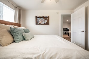 2 bedrooms, iron/ironing board, free WiFi, bed sheets