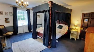 2 makuuhuonetta, silitysrauta/-lauta, ilmainen Wi-Fi, vuodevaatteet