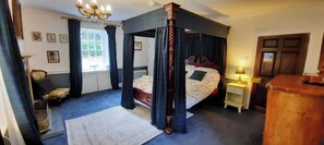 2 quartos, ferros/tábuas de passar roupa, Wi-Fi de cortesia