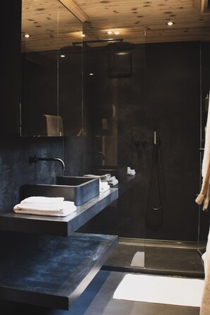 Ensemble baignoire-douche