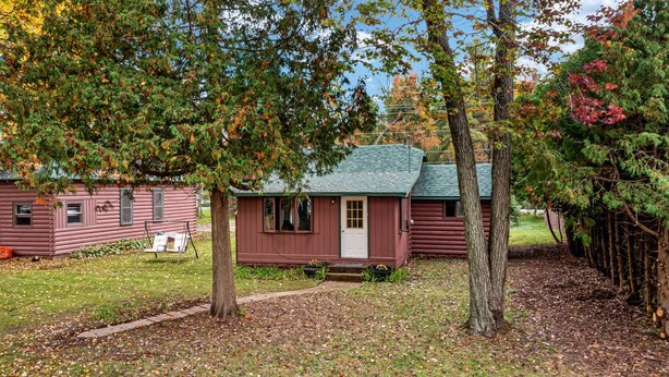 Exterior - Gorgeous property 150 ft. from Shawano Lake.  (Shawano)