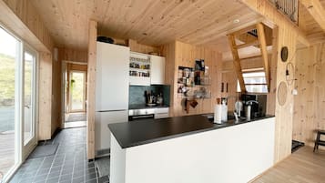 Luxury Cottage | Private kitchen