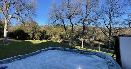 Private Yosemite and Bass Lake Retreat with Hot Tub, Game Room, and 2.5+ Acres