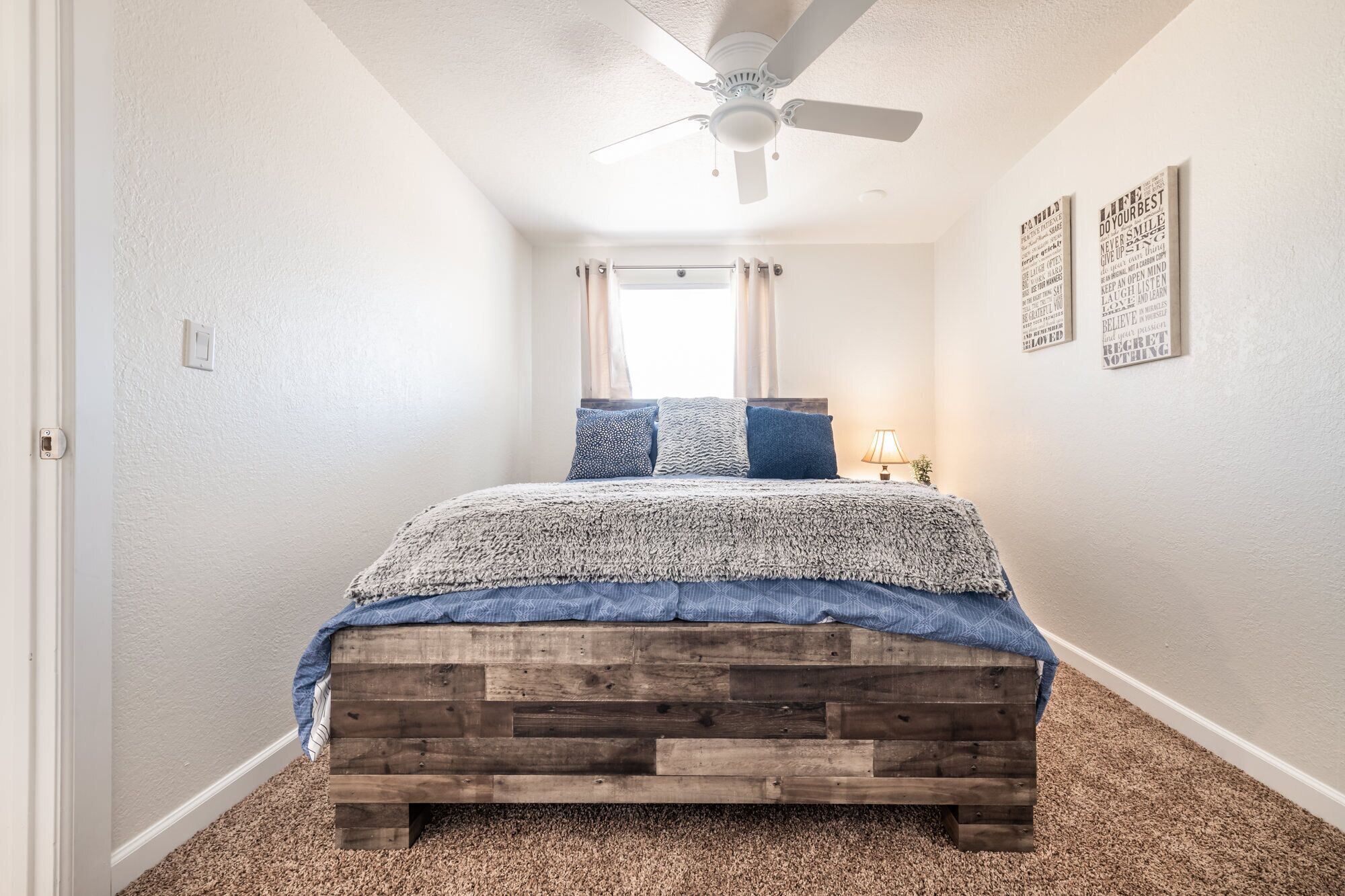 2 habitaciones, tabla de planchar con plancha y wifi gratis 