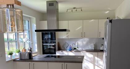 FH Rosengang - fireplace, terrace, garden, barbecue, close to the forest, Baltic Sea 6km away