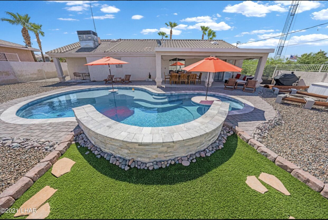 Havasu Paradise w/Pool & Boat Parking and RV Parking
