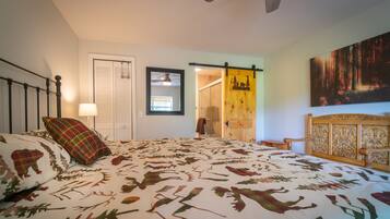 2 chambres, fer et planche à repasser, Wi-Fi gratuit, draps fournis