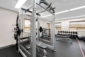 Fitness facility - SureStay Plus Hotel by Best Western Hardisty (Hardisty)