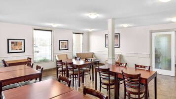 Dagelijks continentaal ontbijt inbegrepen