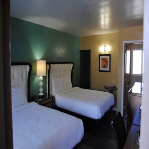 Standard Room, 2 Queen Beds | Iron/ironing board, free WiFi, bed sheets - American inn (Elko)