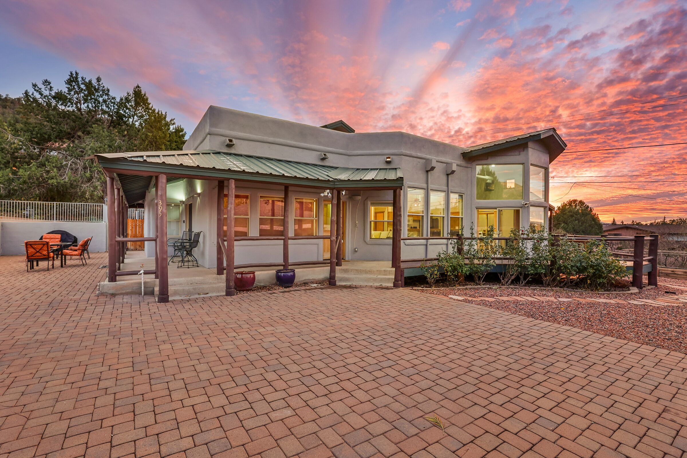Spacious Home with Red Rock Views!