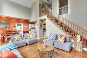 Smart-TV, Kamin, DVD-Player, Stereoanlage