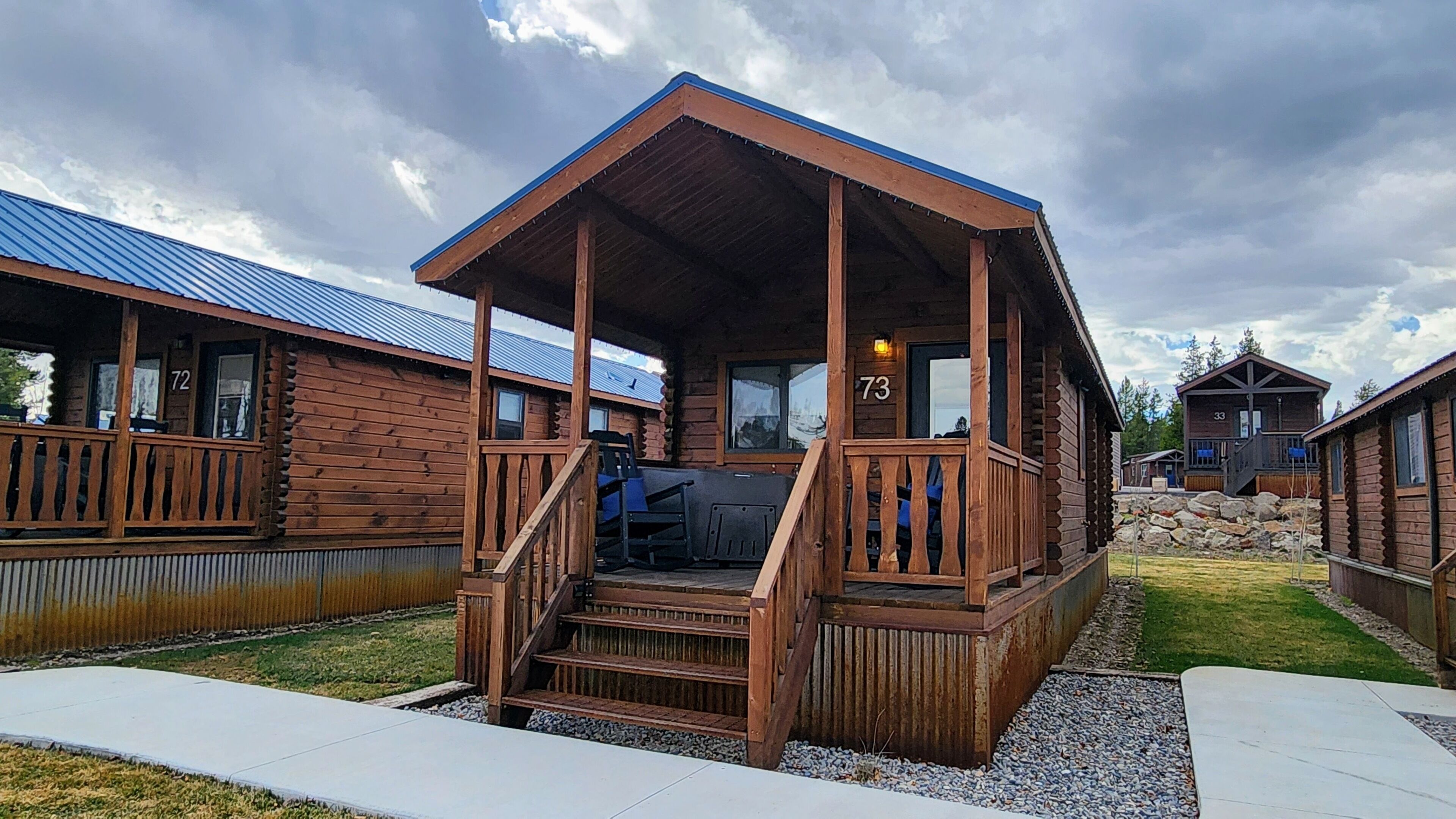 เคบิน (Willow, Private Hot Tub) | ห้องพักตกแต่งอย่างมีเอกลักษณ์, ตกแต่งพิเศษโดยเฉพาะ, เตารีด/โต๊ะรีดผ้า