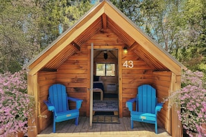 Cabaña | 1 habitación, tabla de planchar con plancha y cuna de viaje